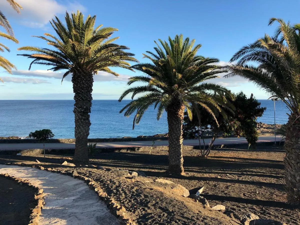 Casa Serafin Primera Linea 40B Costa Teguise Spain