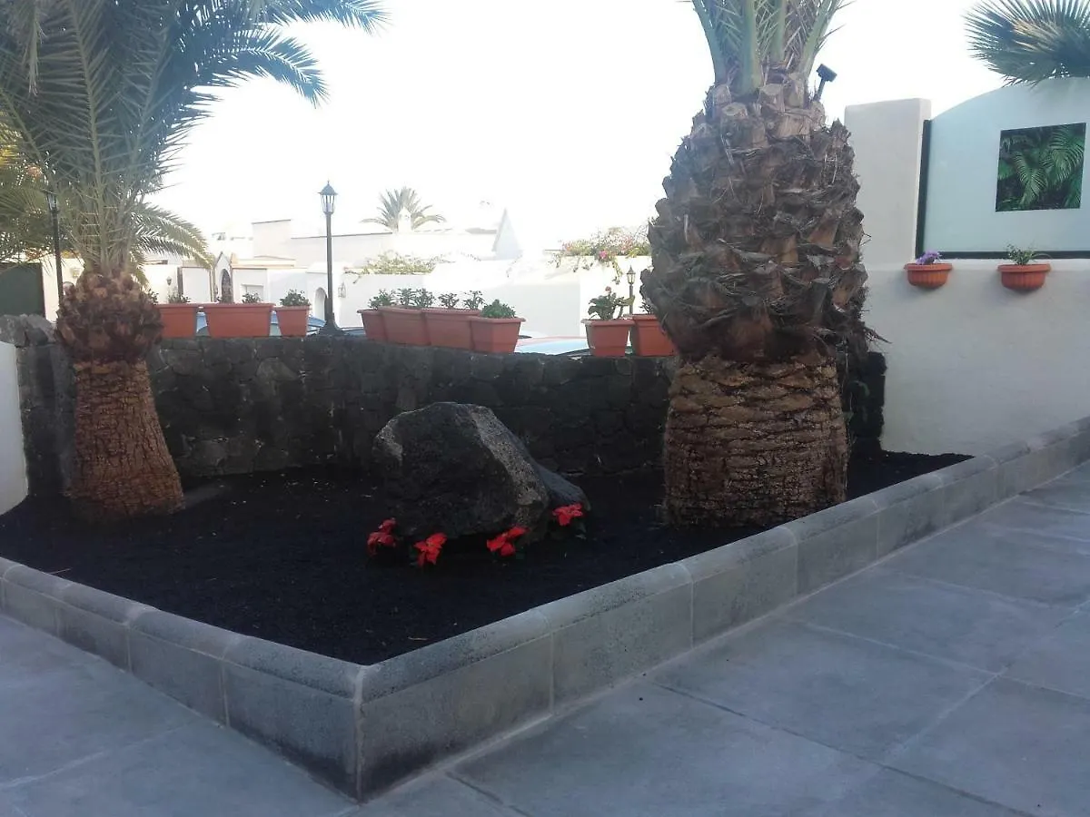 Casa Serafin Primera Linea 40B Costa Teguise Villa